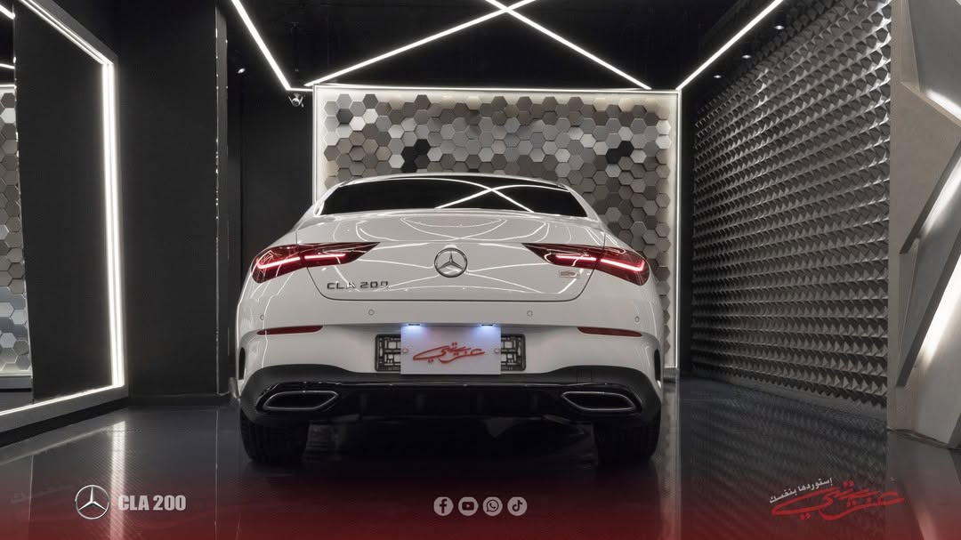 MERCEDES BENZ CLA 200 AMG Coupe