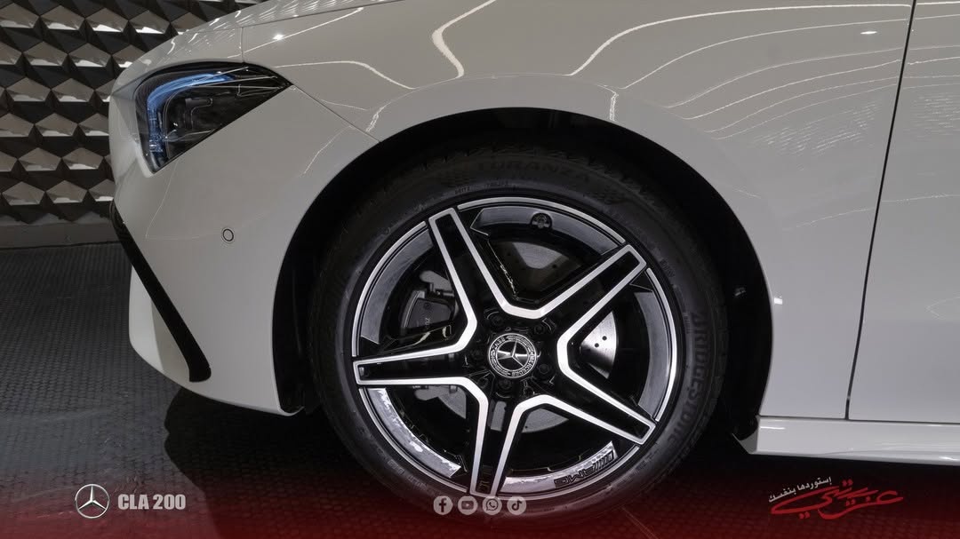 MERCEDES BENZ CLA 200 AMG Coupe