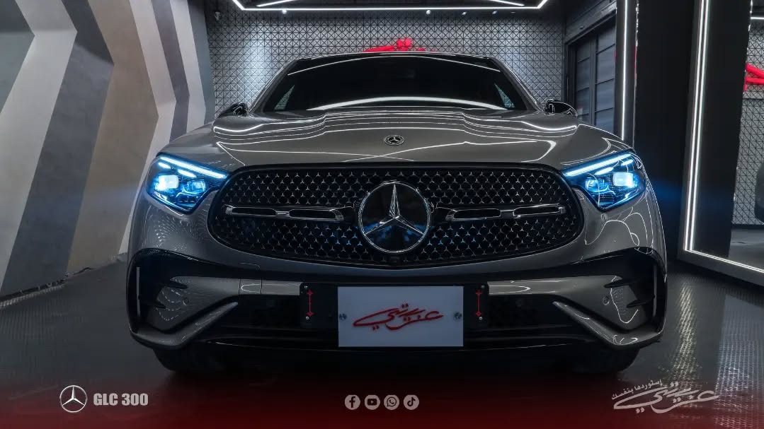 MERCEDES-BENZ GLC300