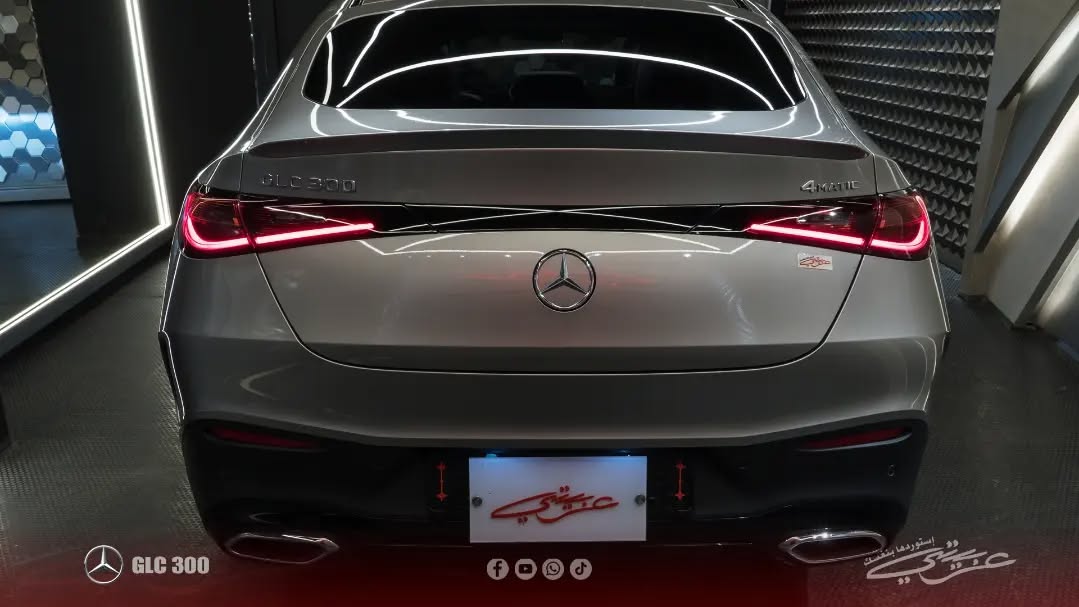 MERCEDES-BENZ GLC300