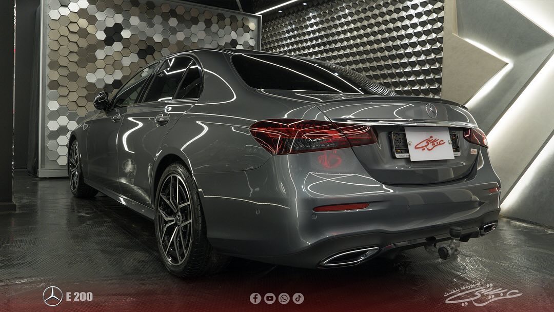 Mercedes Benz E200 AMG 2022