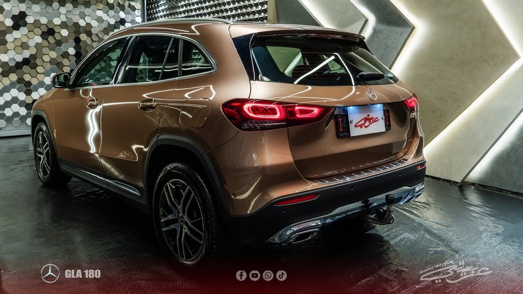 Mercedes-Benz GLA 180