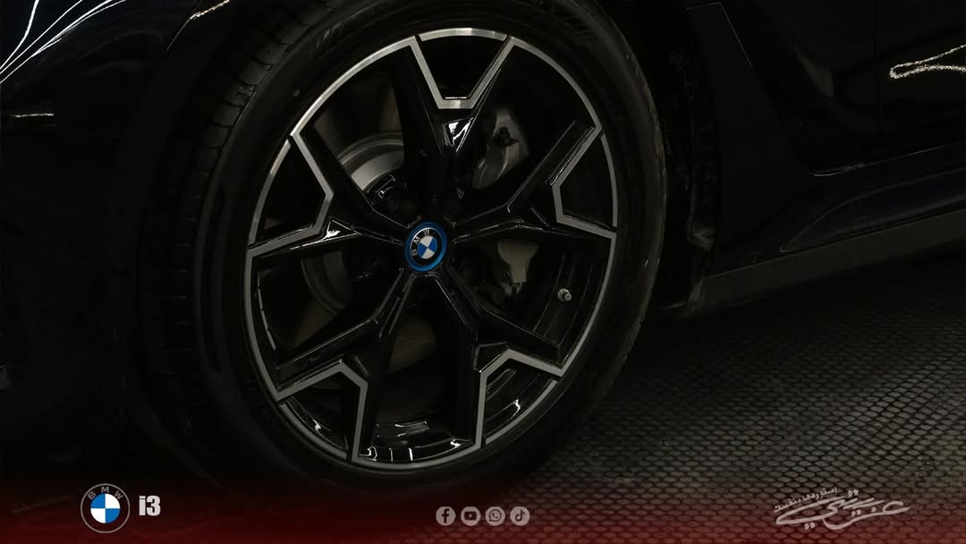 BMW i3 eDrive 40L 2024