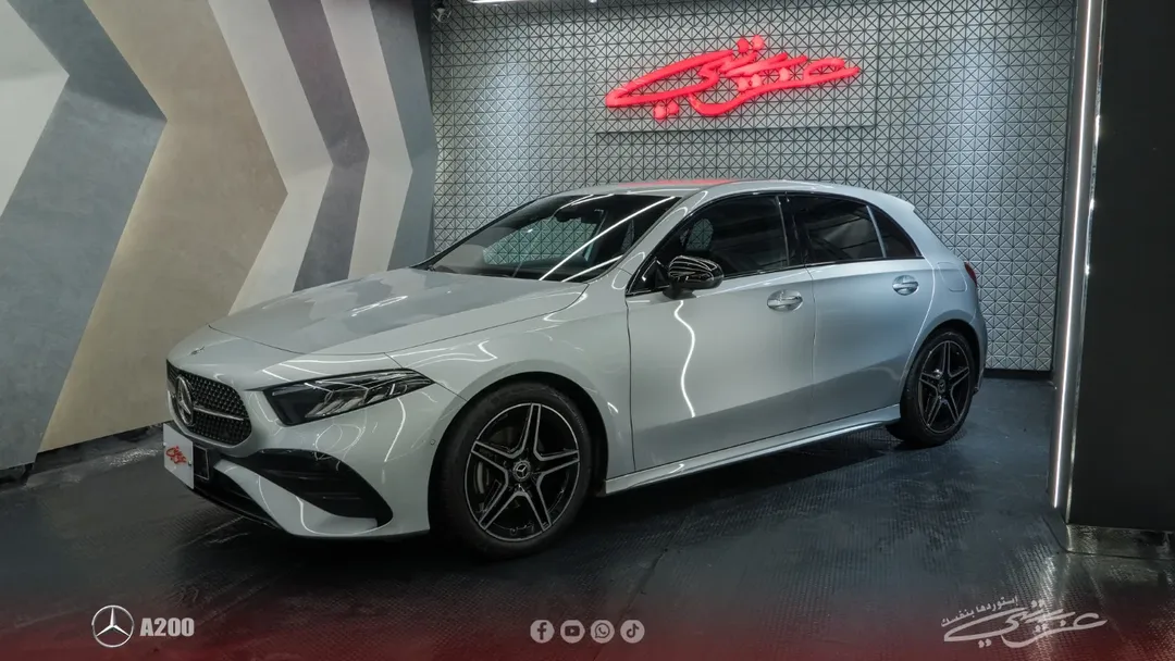 MERCEDES BENZ A200 2023