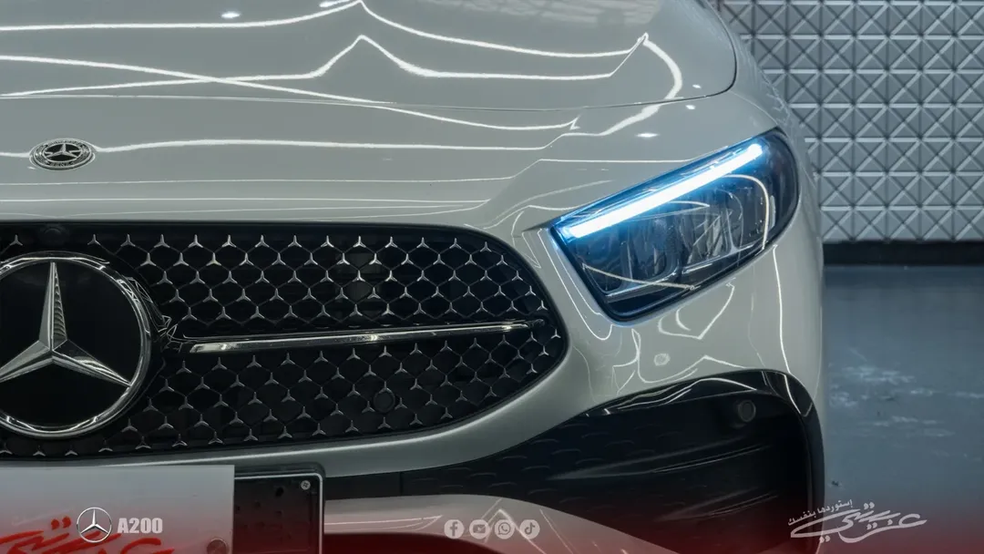 MERCEDES BENZ A200 2023