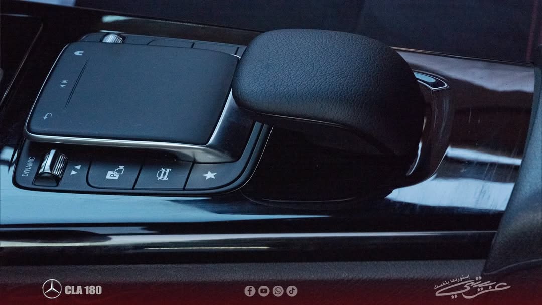 Mercedes Benz CLA 180 2023