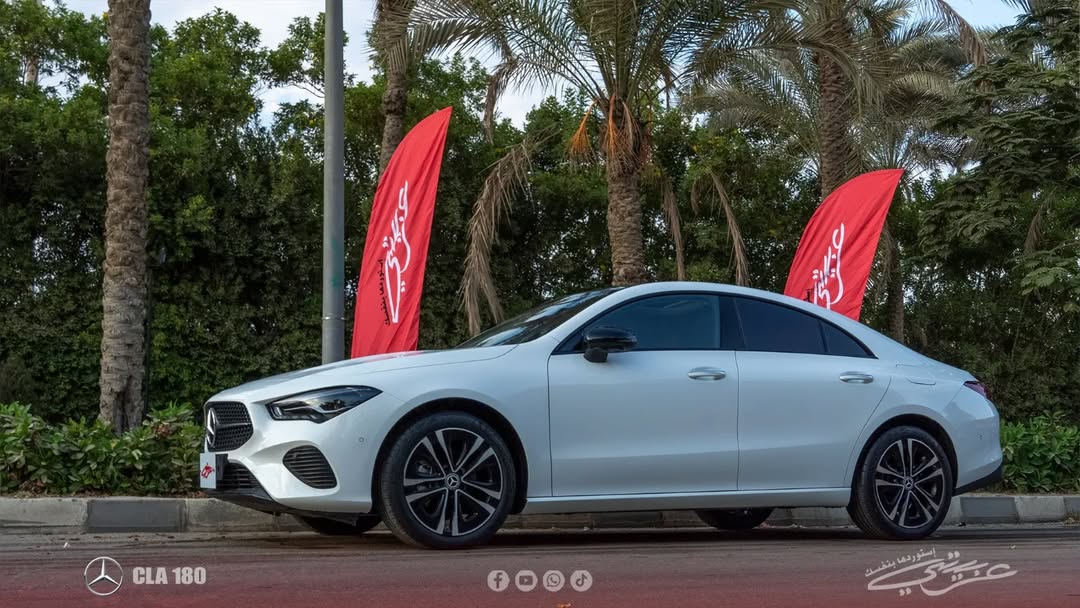 Mercedes Benz CLA 180 2024