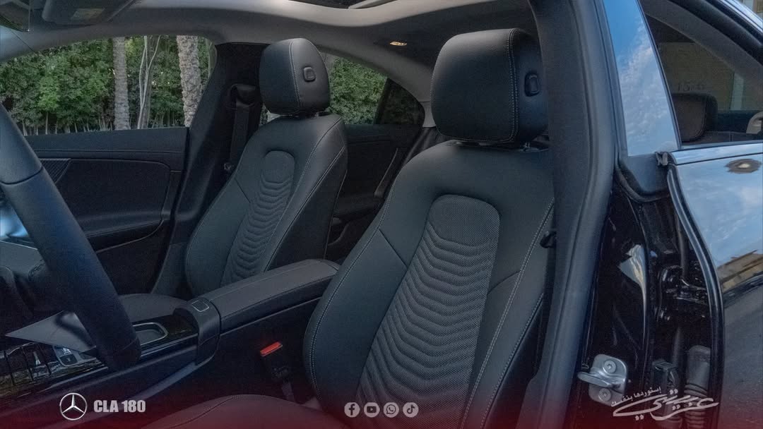 Mercedes Benz CLA 180 2024