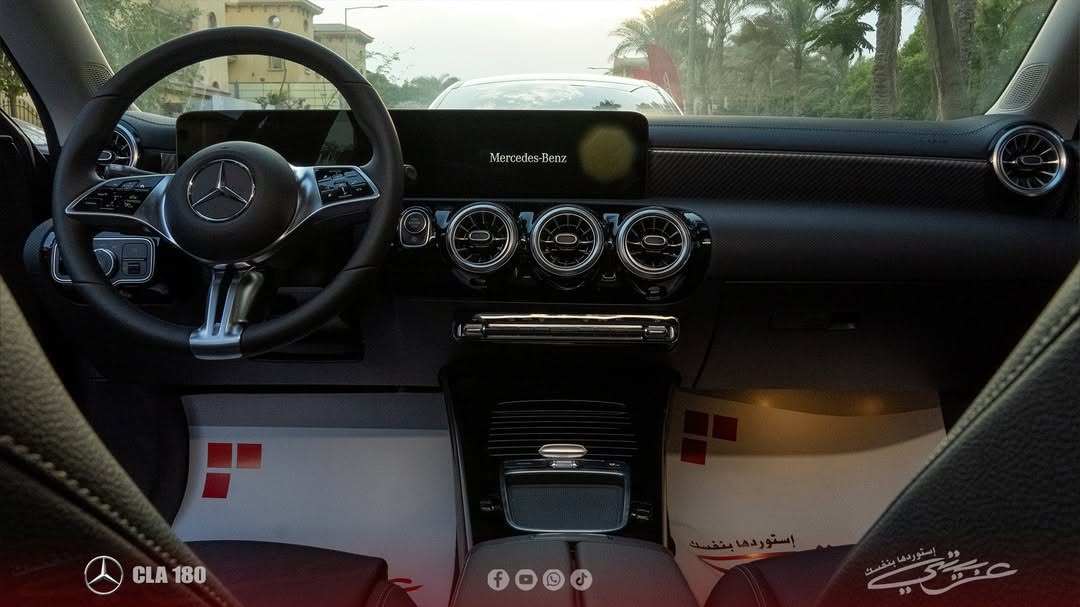 Mercedes Benz CLA 180 2024