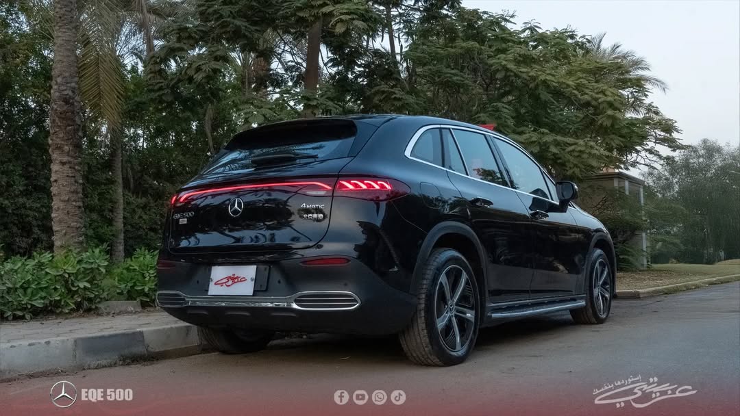 Mercedes-Benz EQE 500 SUV Pioneer 2024