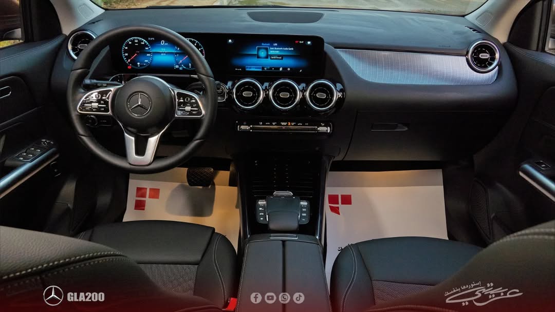 Mercedes-Benz GLA 180 2023