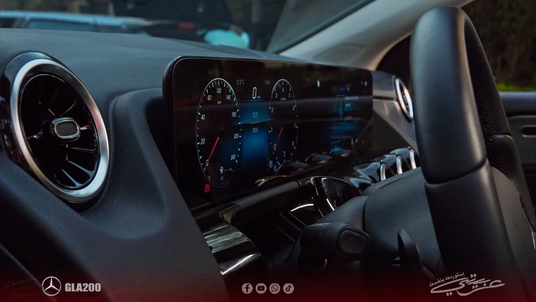 Mercedes-Benz GLA 180 2023