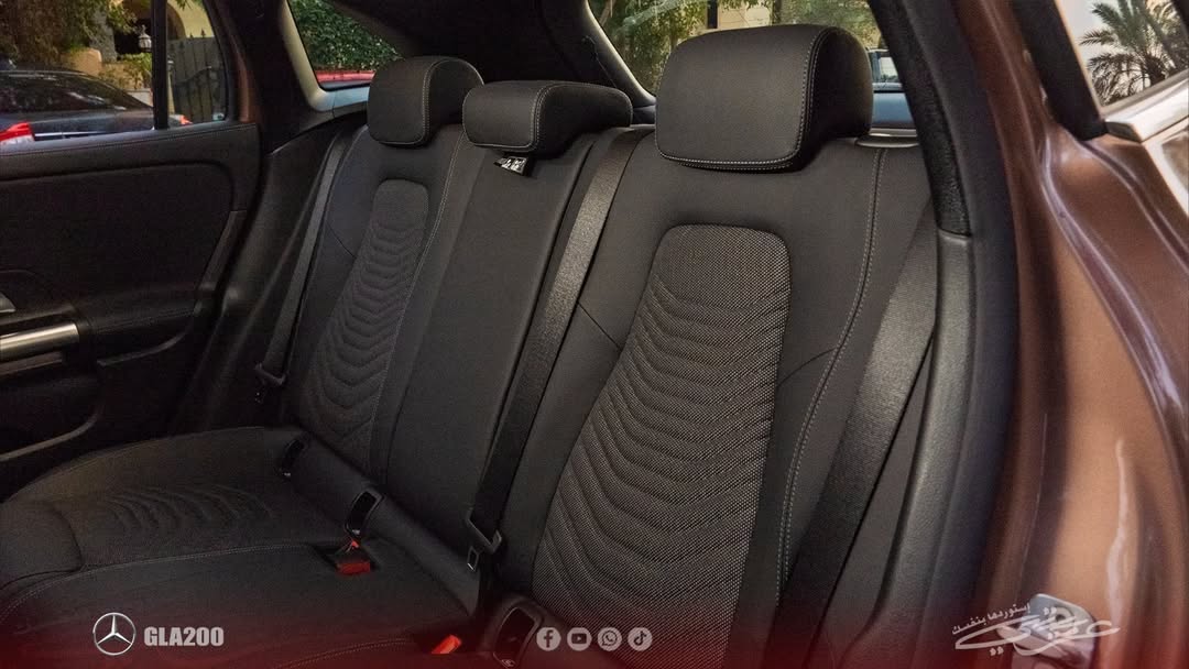 Mercedes-Benz GLA 180 2023